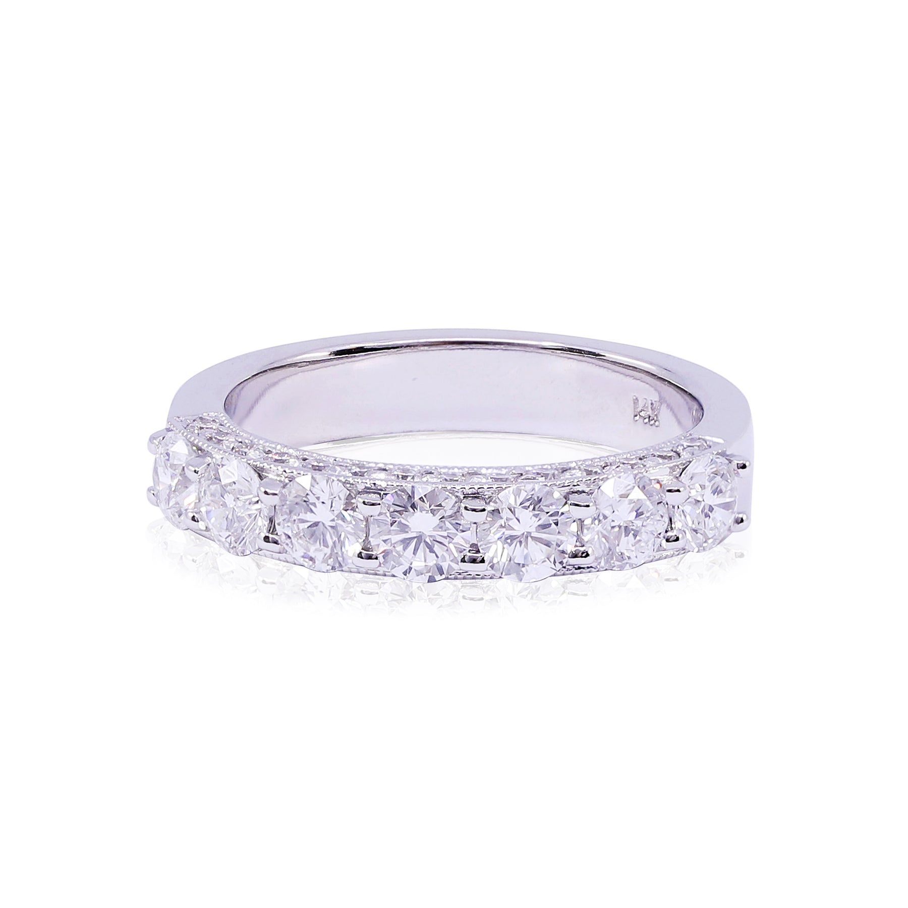 14K WHITE GOLD SHARED PRONG ROUND DIAMOND BAND - 1.46CTW