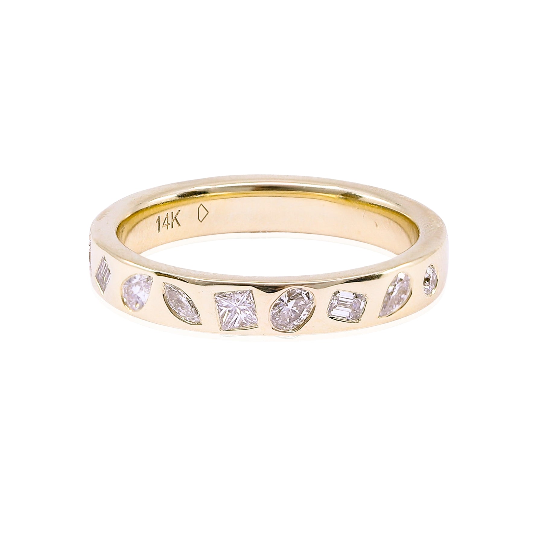 14K YELLOW GOLD MIXED CUT BEZEL SET DIAMOND WEDDING BAND - 0.46CTW