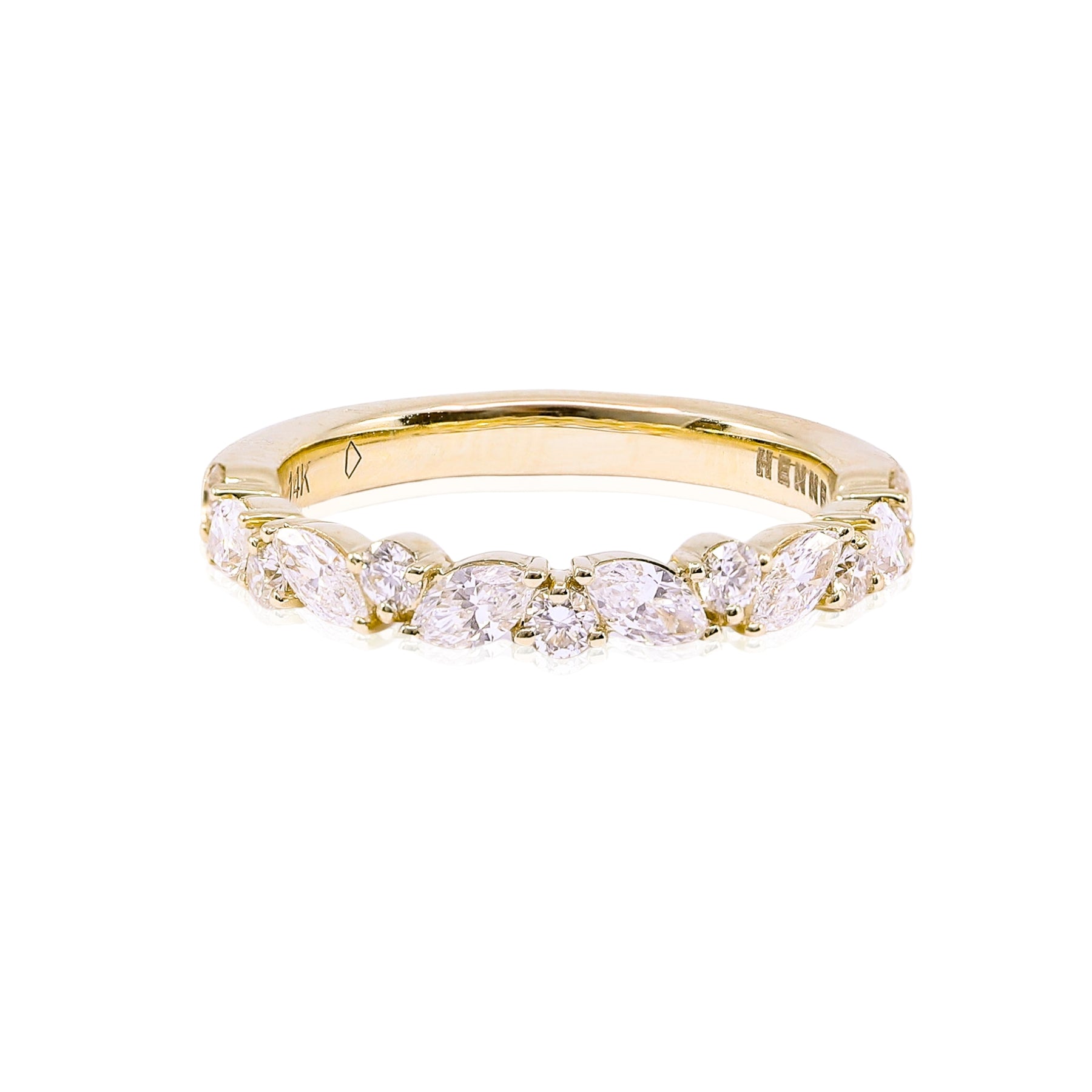 14K YELLOW GOLD MIXED CUT DIAMOND WEDDING BAND - 0.84CTW