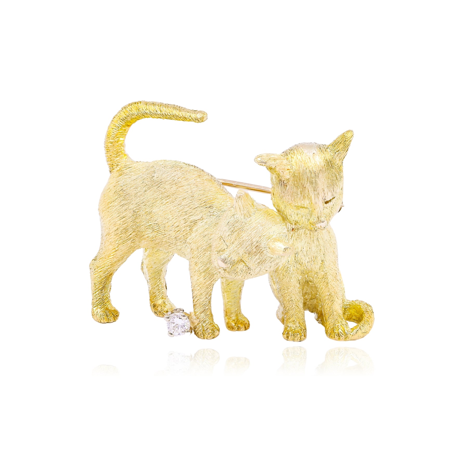 ESTATE CRAIG DRAKE 18K YELLOW GOLD DOUBLE CAT PIN