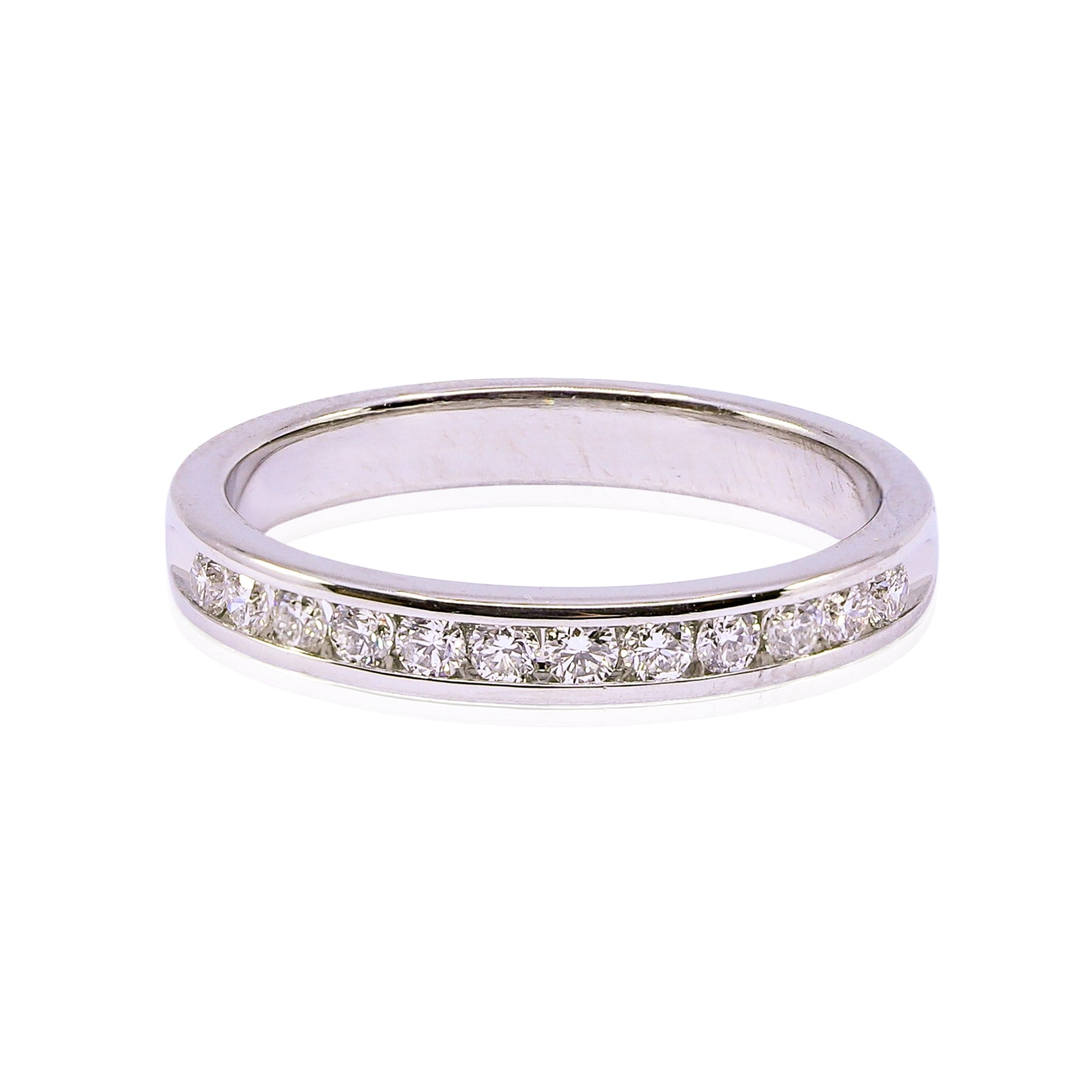 ESTATE PLATINUM CHANNEL SET DIAMOND WEDDING BAND - 0.32CTW