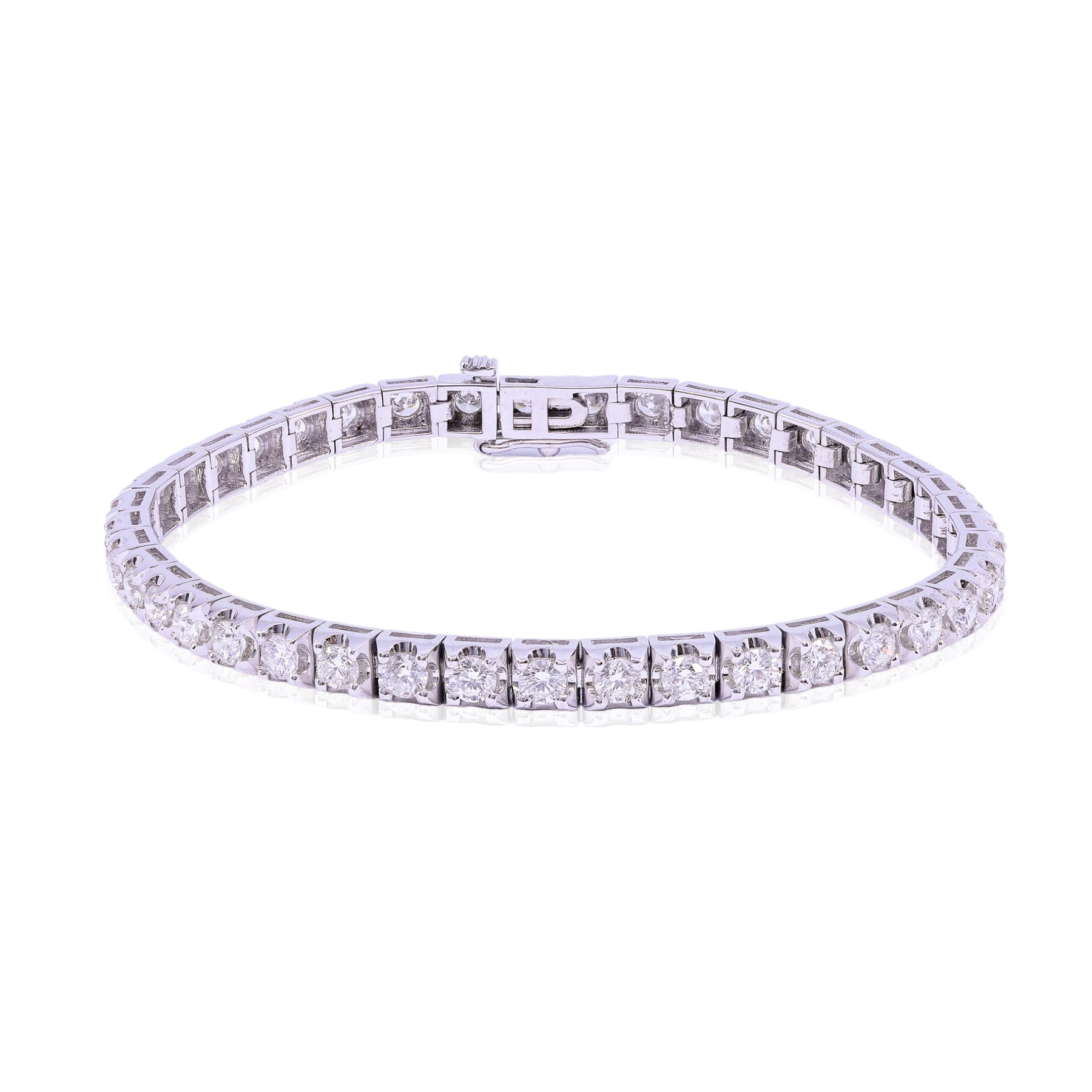 14K WHITE GOLD DIAMOND TENNIS BRACELET - 4.56CTW