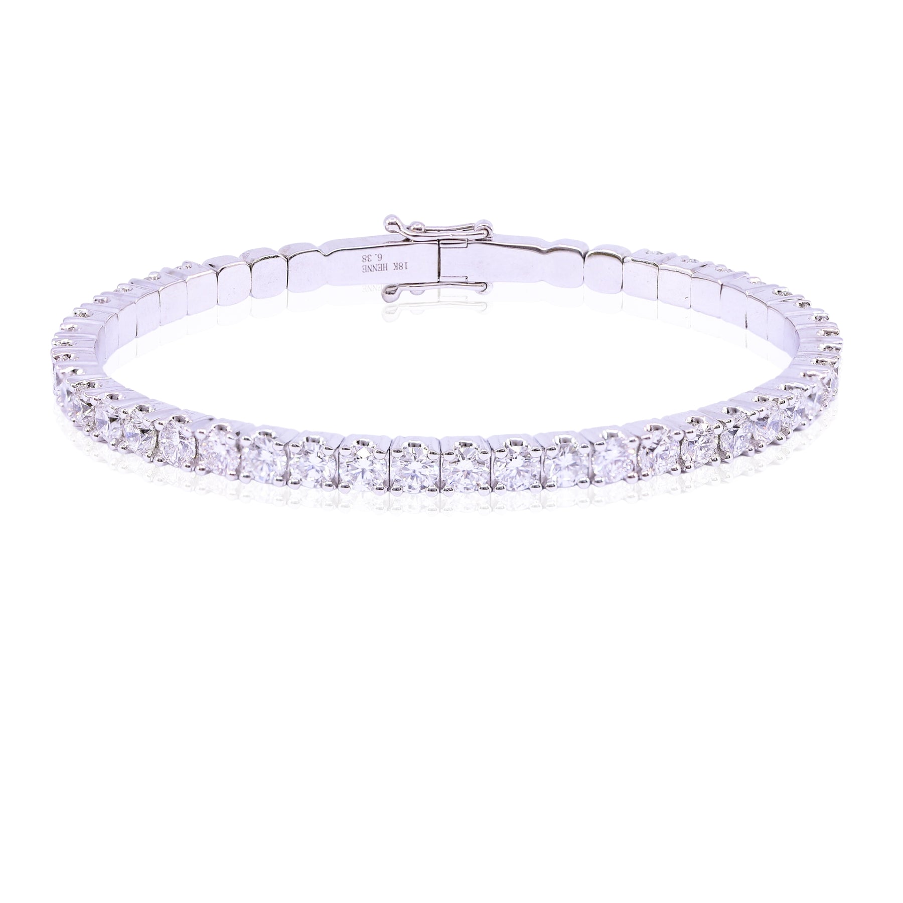 18K WHITE GOLD DIAMOND FLEXIBLE BANGLE BRACELET - 6.94CTW