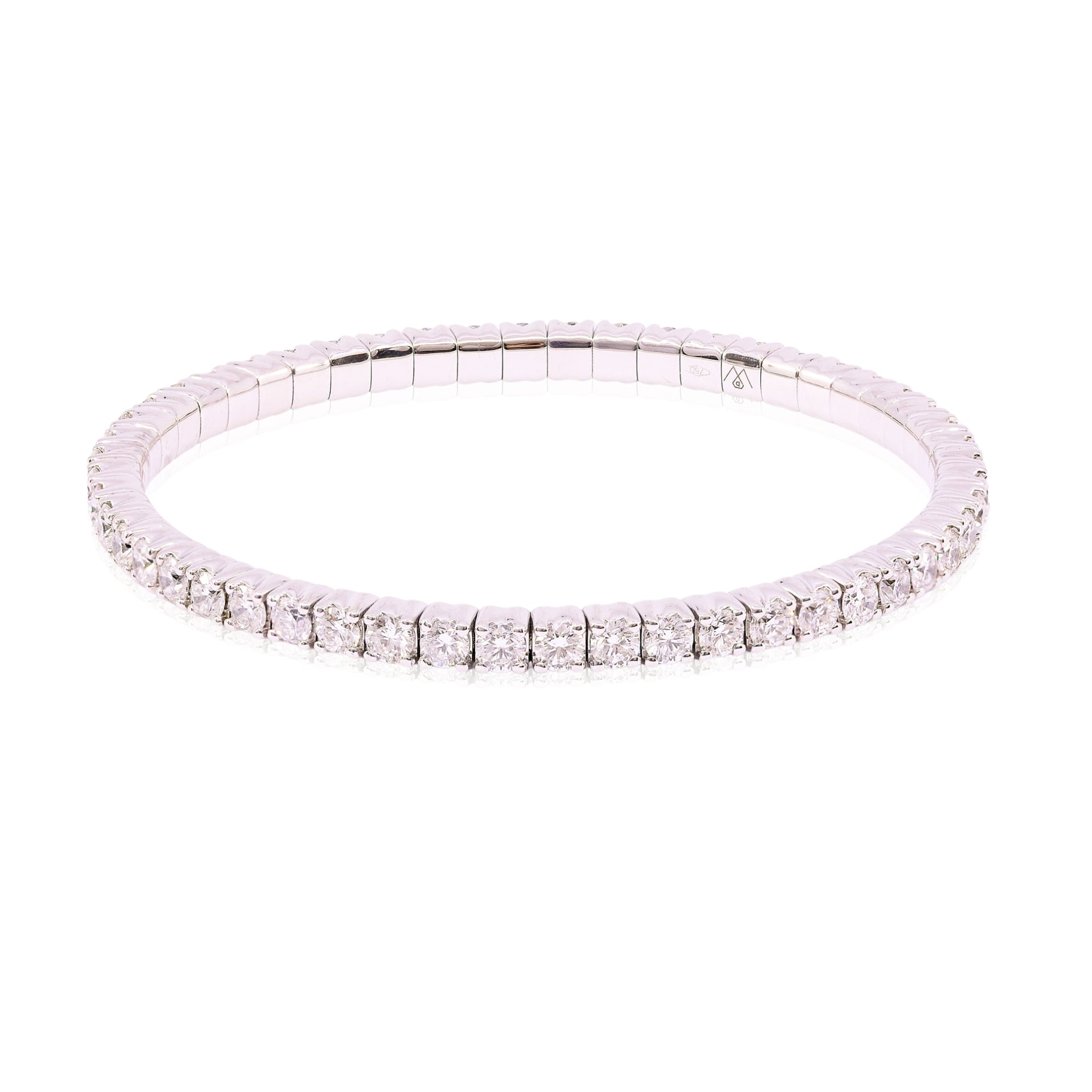 18K WHITE GOLD DIAMOND STRETCH BRACELET - 7.39CTW