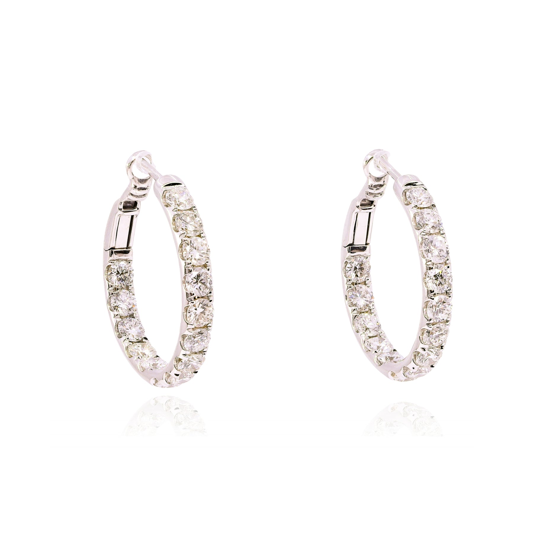 18K WHITE GOLD DIAMOND HOOP EARRINGS - 3.92CTW