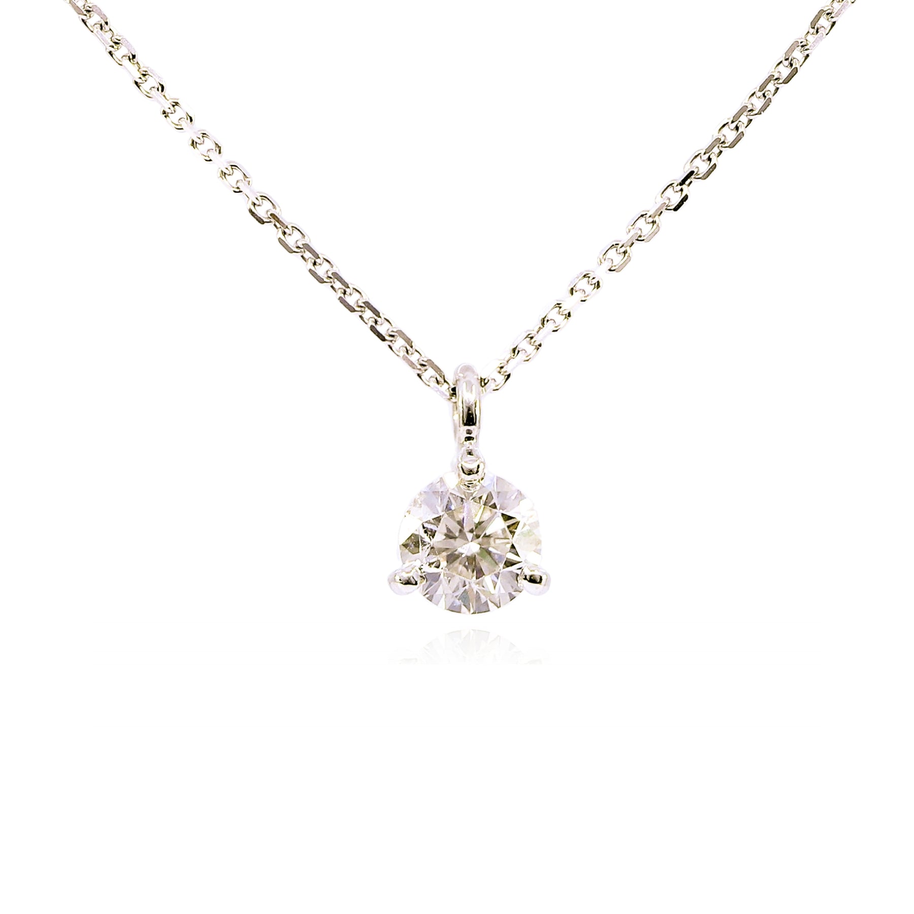 14K WHITE GOLD DIAMOND SOLITAIRE PENDANT NECKLACE - 0.50CT