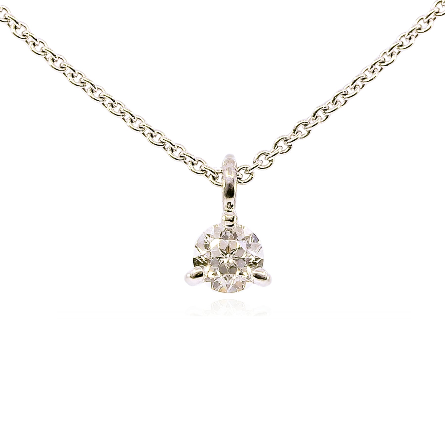 14K WHITE GOLD DIAMOND SOLITAIRE PENDANT NECKLACE - 0.24CT