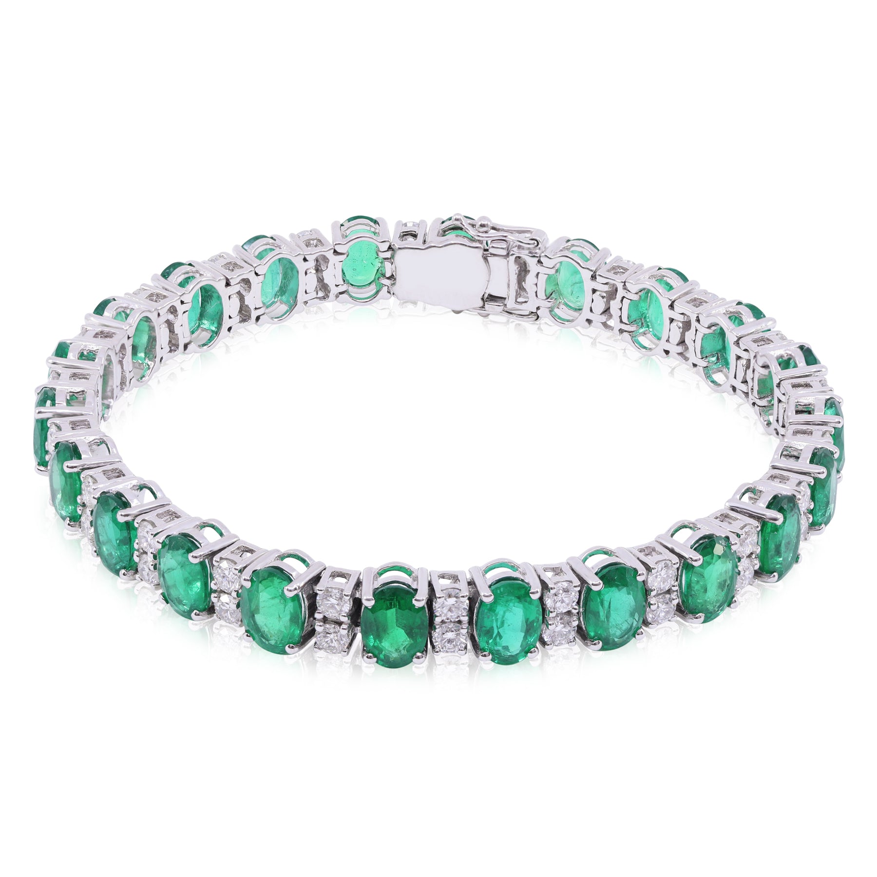 18K WHITE GOLD OVAL EMERALD AND ROUND BRILLIANT DIAMOND BRACELET, 7 INCHES