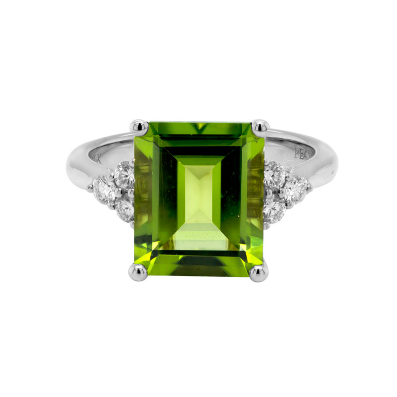 14K WHITE GOLD PERIDOT AND DIAMOND COCKTAIL RING 0.24CTW