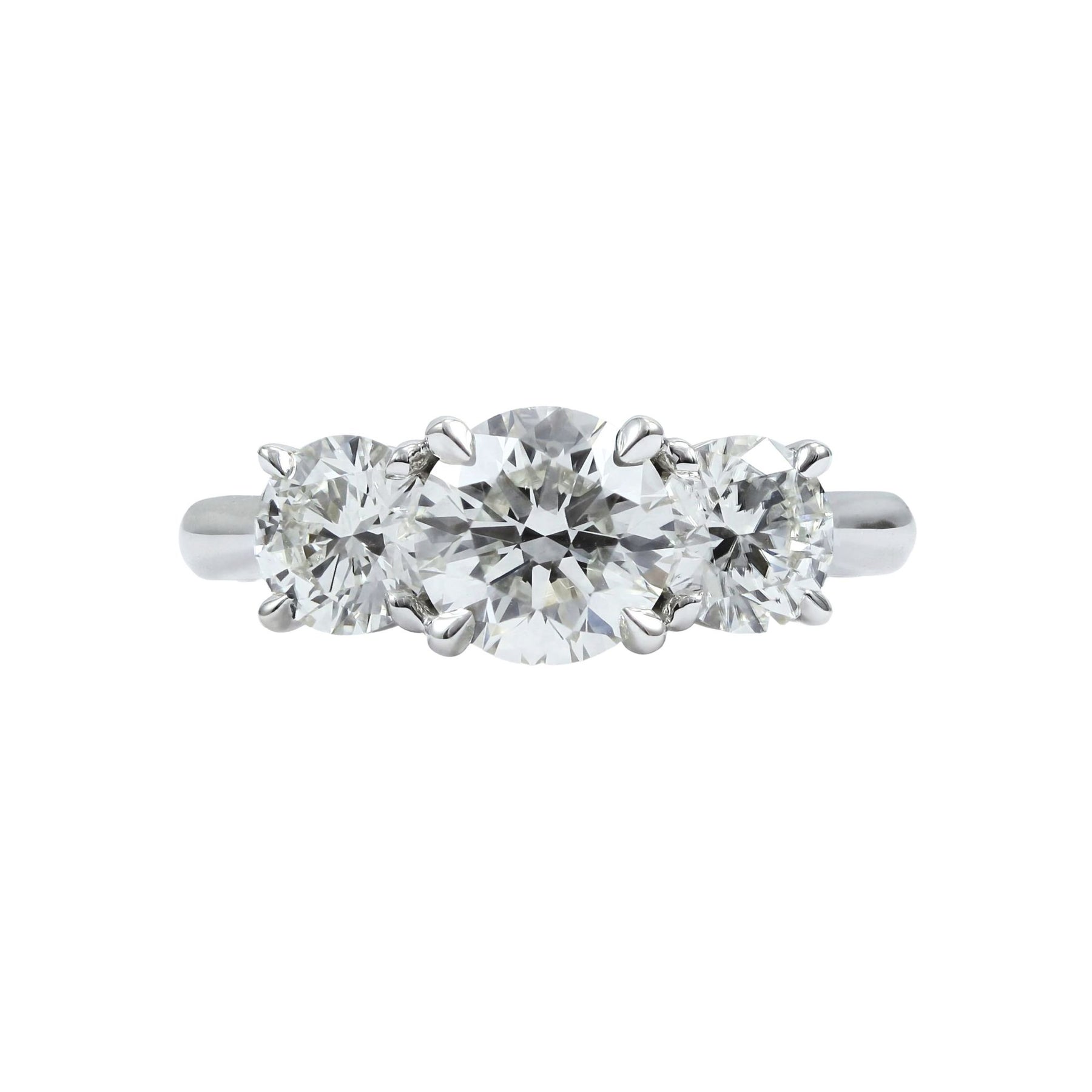 14K WHITE GOLD HENNE-FIT ROUND BRILLIANT DIAMOND THREE-STONE RING WITH A 1.23CT CENTER