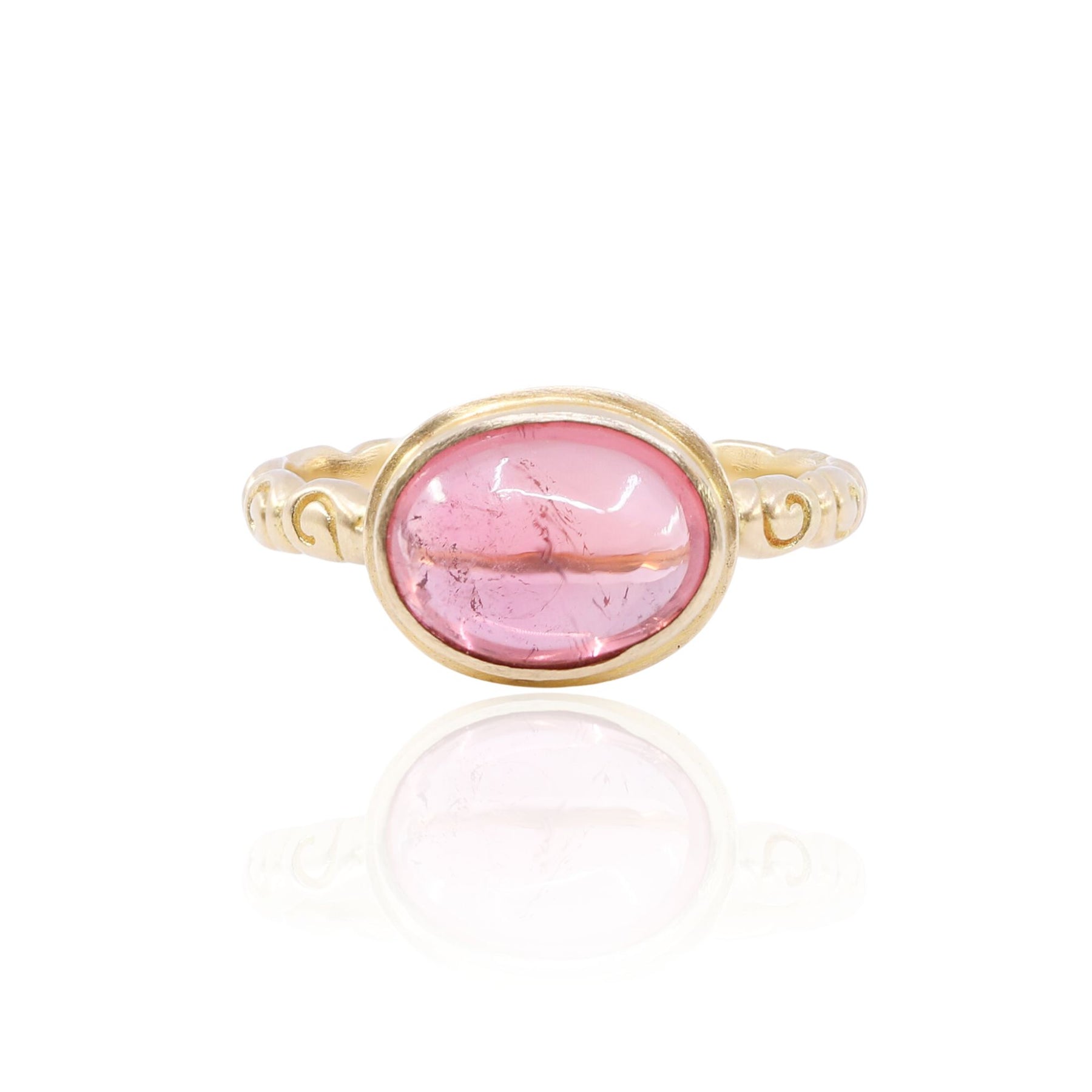 STEVEN BATTELLE 18K YELLOW GOLD CABOCHON PINK OVAL TOURMALINE RING