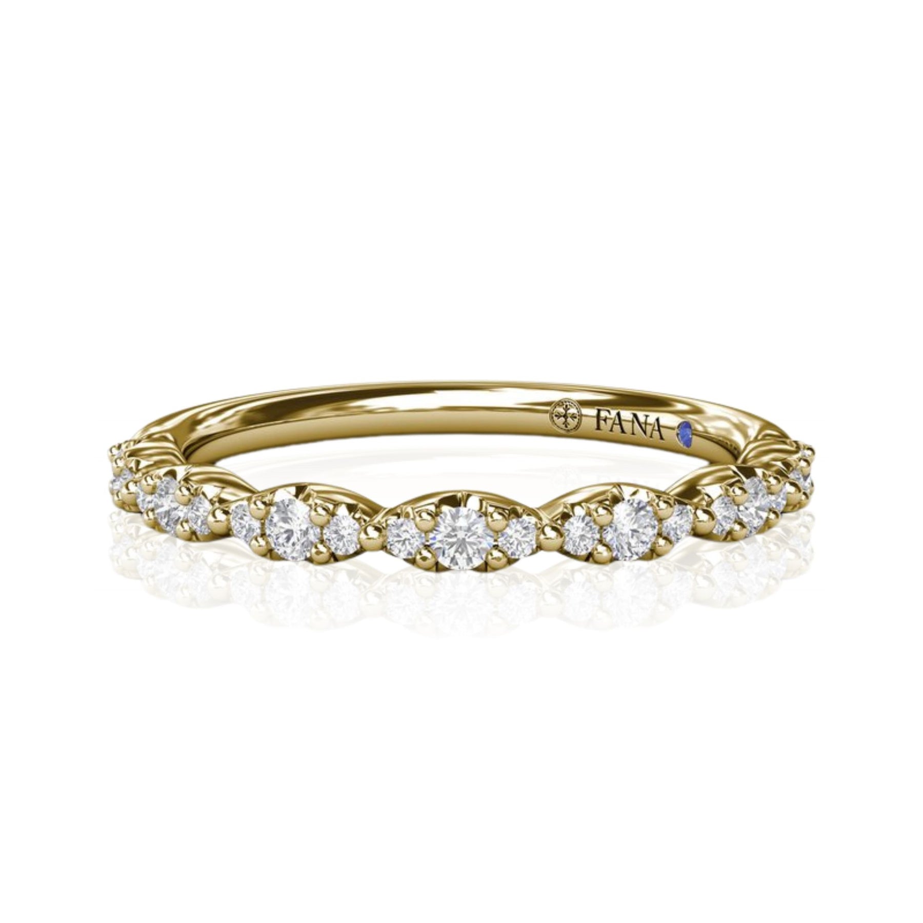 14K YELLOW GOLD CLUSTER MARQUISE DIAMOND BAND - 0.20CTW